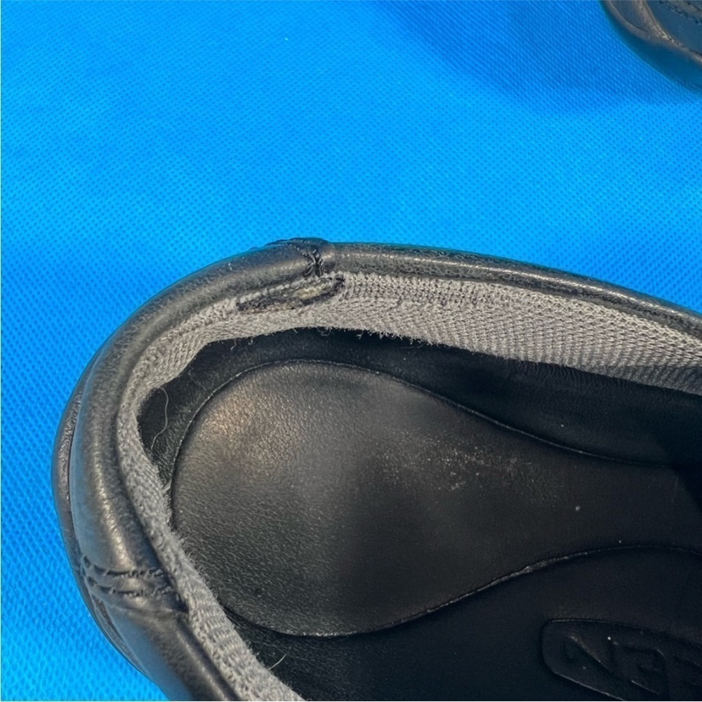 KEEN Women's Kaci Full-Grain Slip-on Casual Shoe Size 7 - Picture 10 of 11